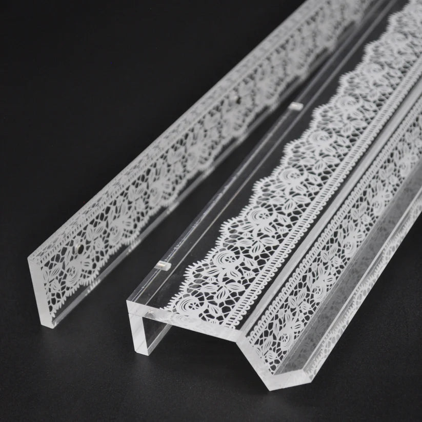 Middle and Main Lace Racks 20” (set of 4)