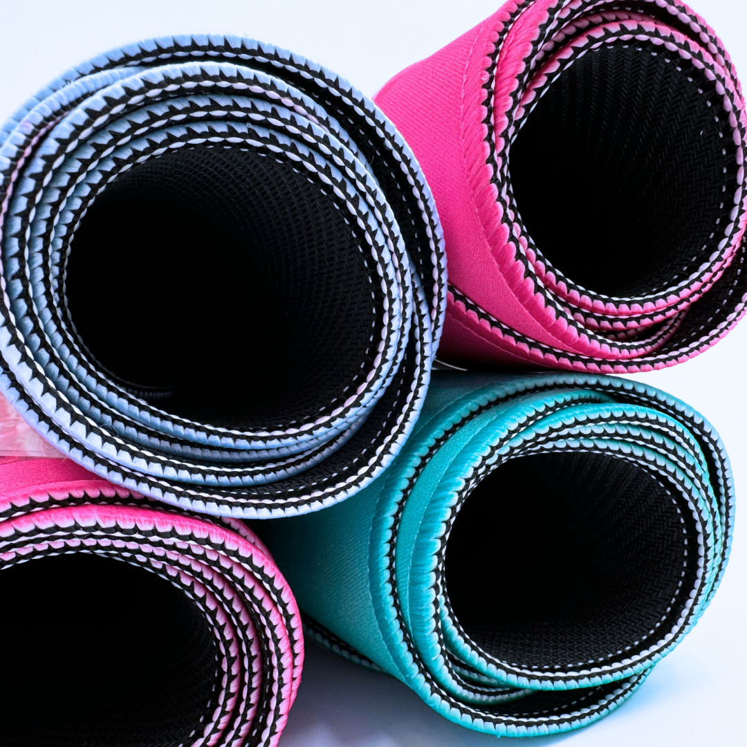 My Fair Mahjong MINI MAHJONG MAT  |  Color Wave  |  21" x 21": Cobalt Center-Blue Scallop