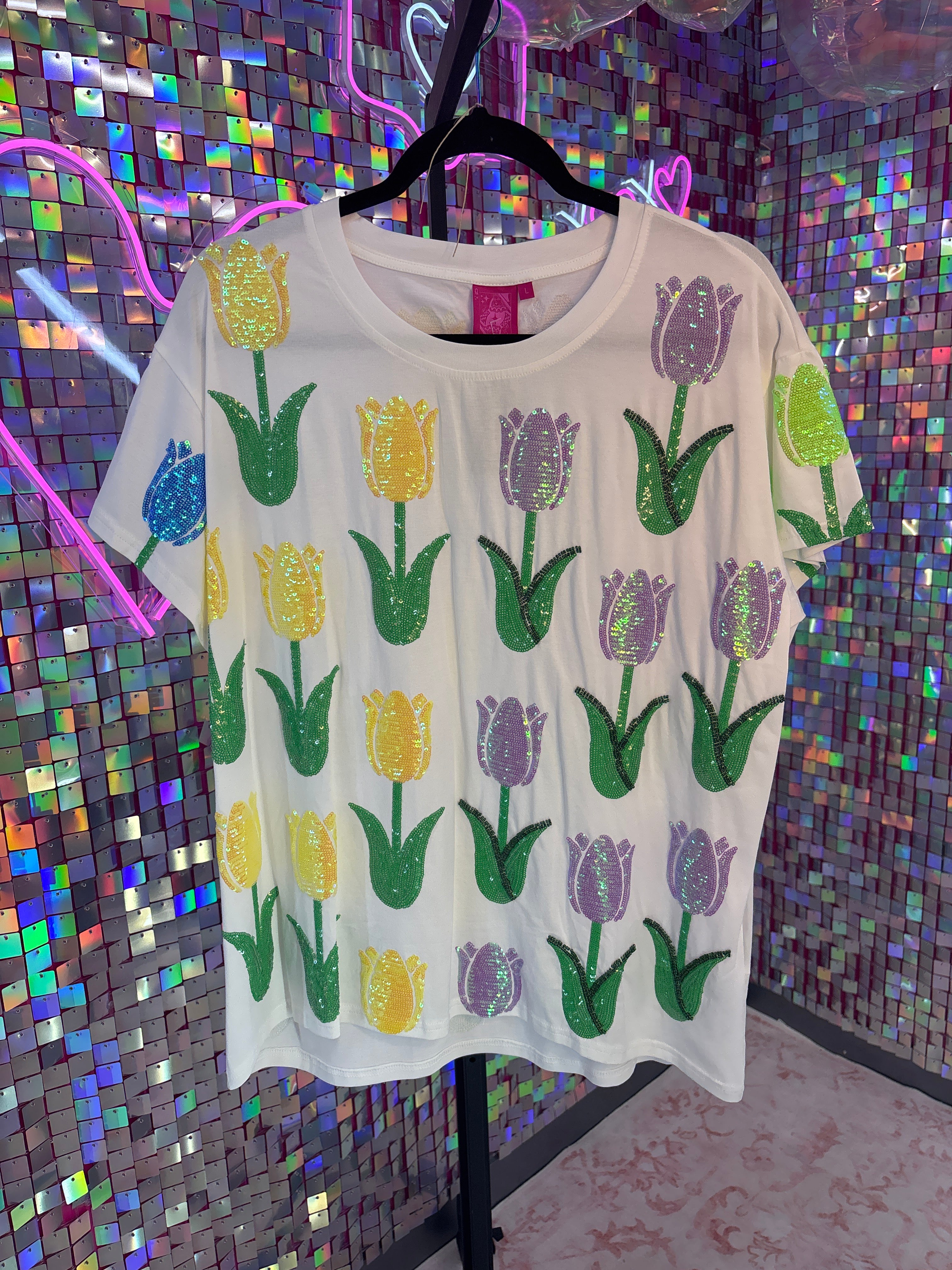 Queen of Sparkles QOS NWT White Multi Tulip Tee L