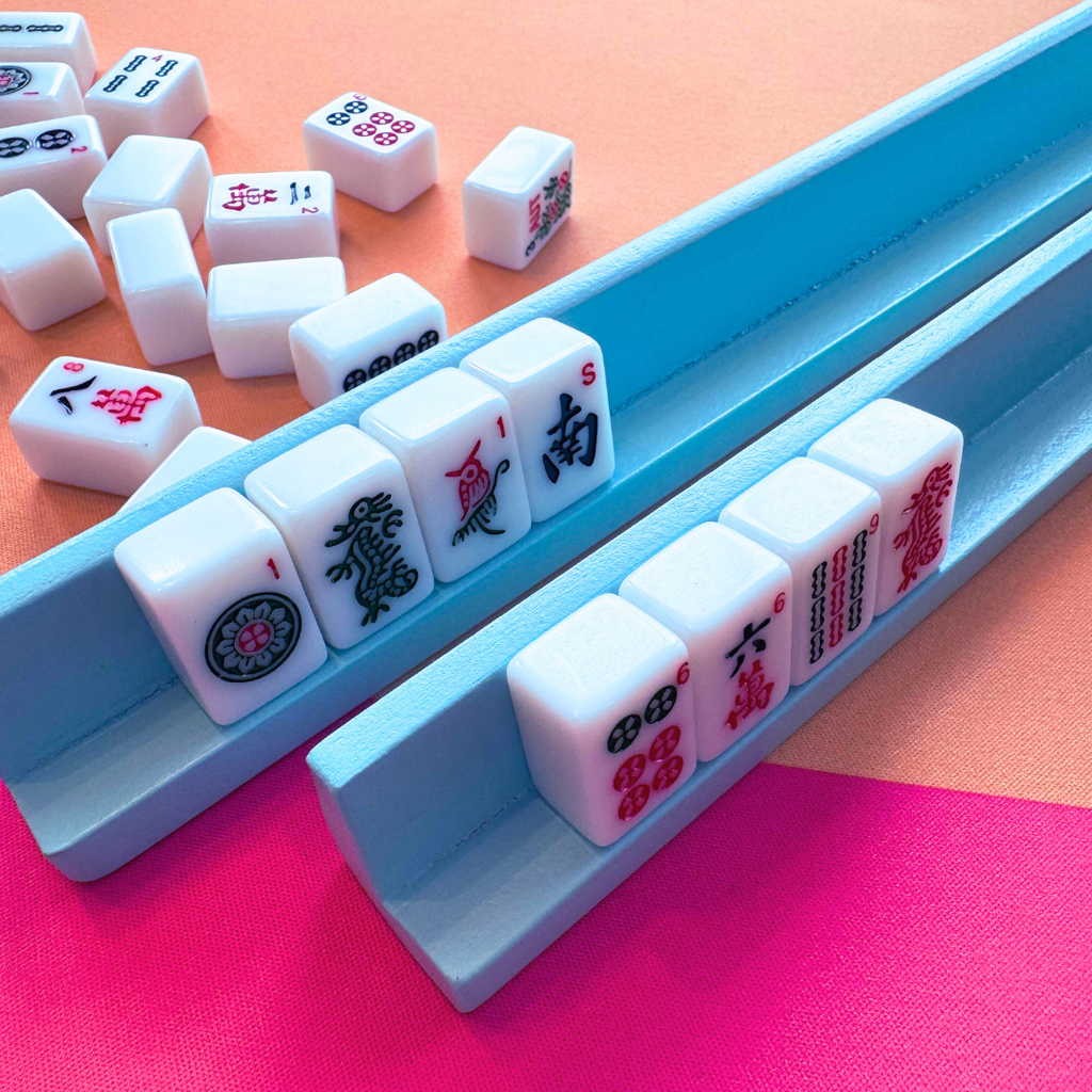 My Fair Mahjong MINI MAHJONG MAT  |  Color Wave  |  21" x 21": Green Center- Pink Scallop